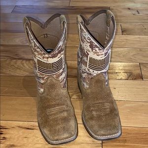 Boys Ariat boots 13